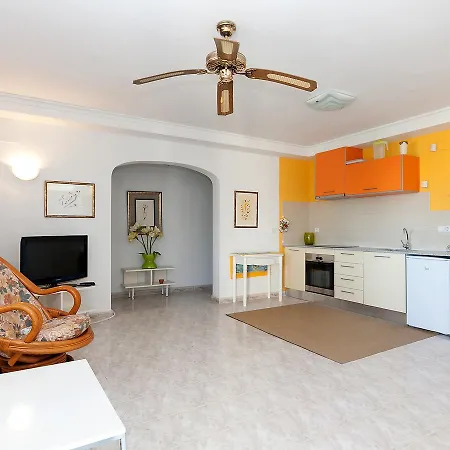 Zino Casa de Férias Dénia