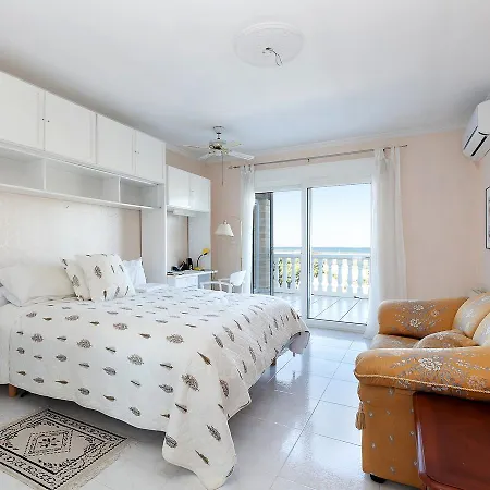 Zino Casa de Férias Dénia